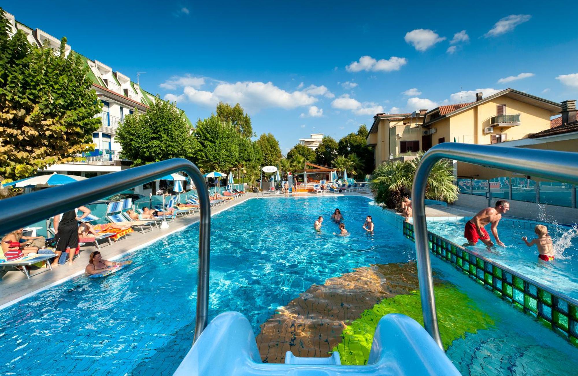 Hotel Paris Resort Bellaria-Igea Marina Exterior photo