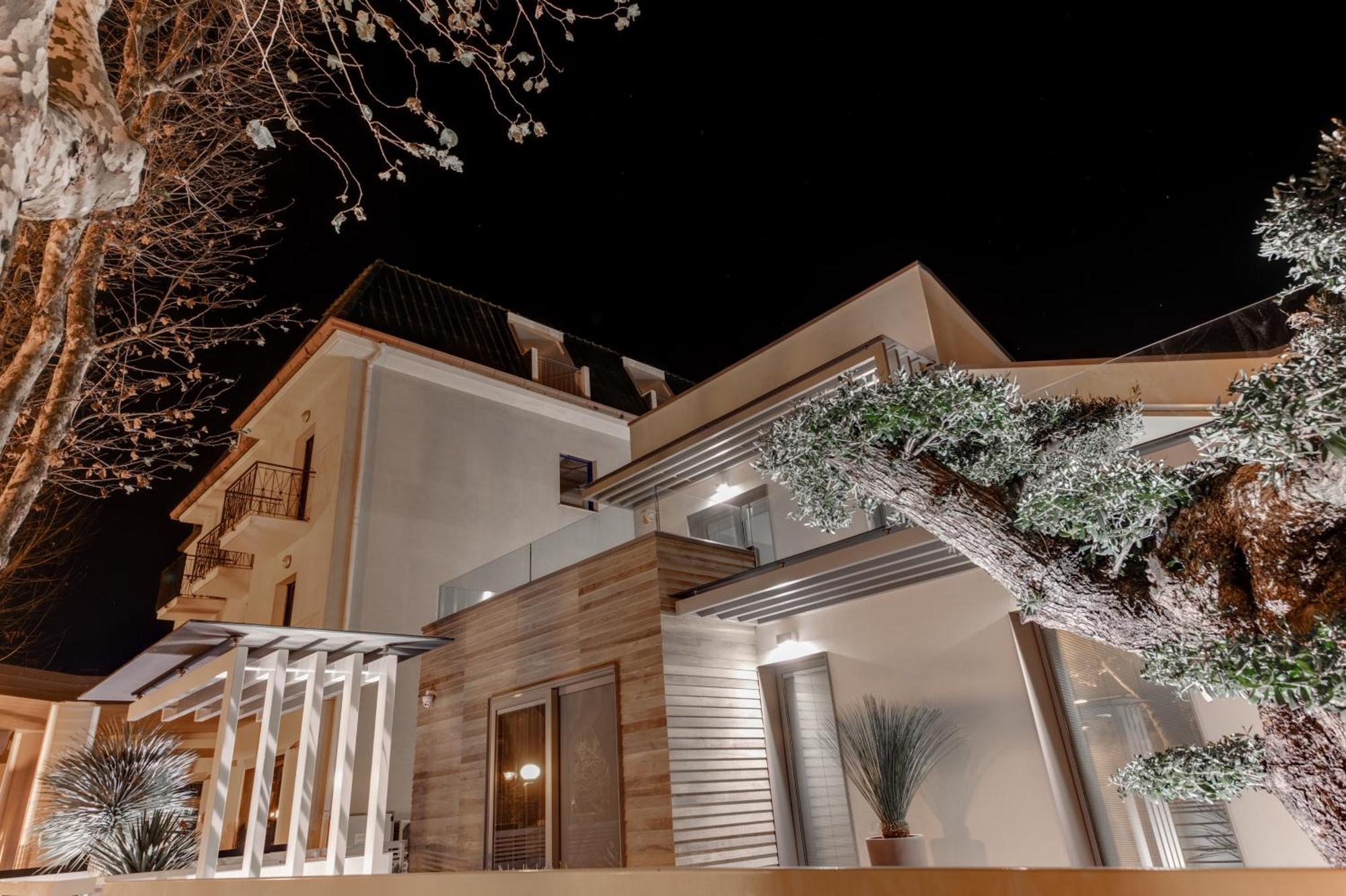 Hotel Paris Resort Bellaria-Igea Marina Exterior photo